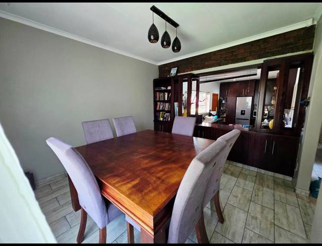 5 BEDROOM HOUSE FOR SALE IN TERENURE